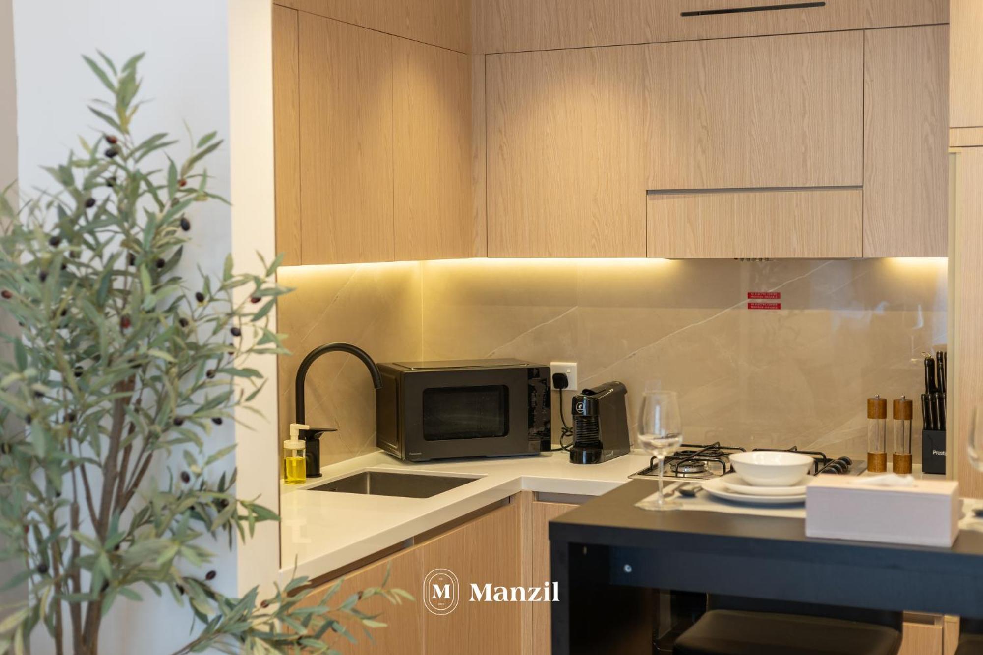 Luxury In Jvc With 5-star Amenities Near Circle Mall Apartment Dubai