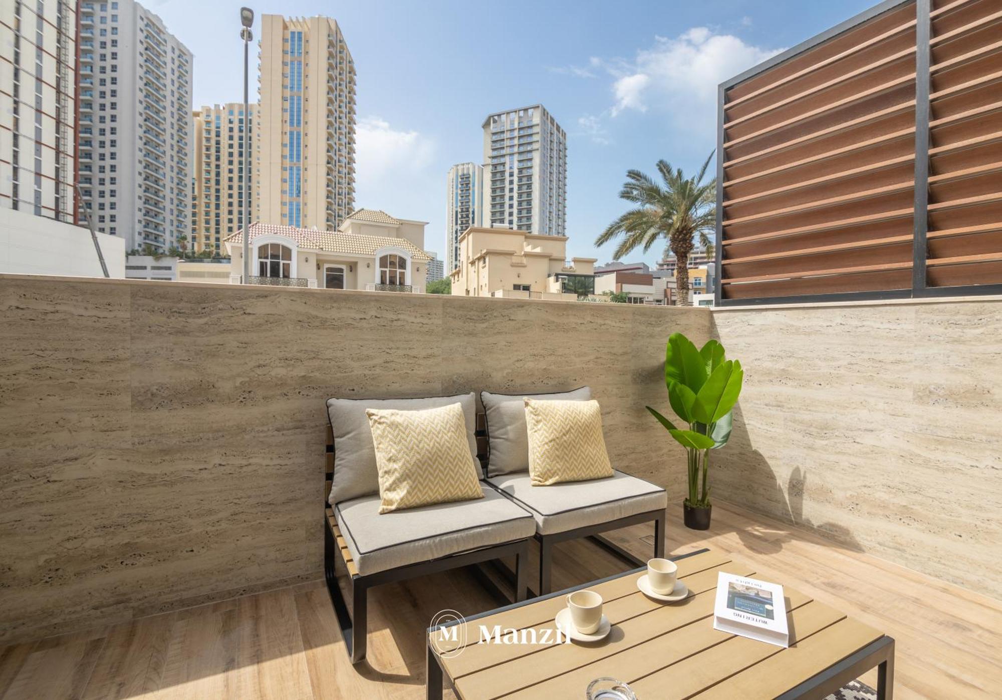 Luxury In Jvc With 5-star Amenities Near Circle Mall
